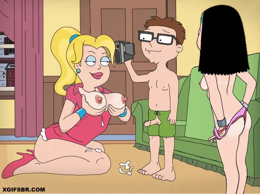 American Dad Pornô - Hayley, Francine e Steve em GIF de incesto!